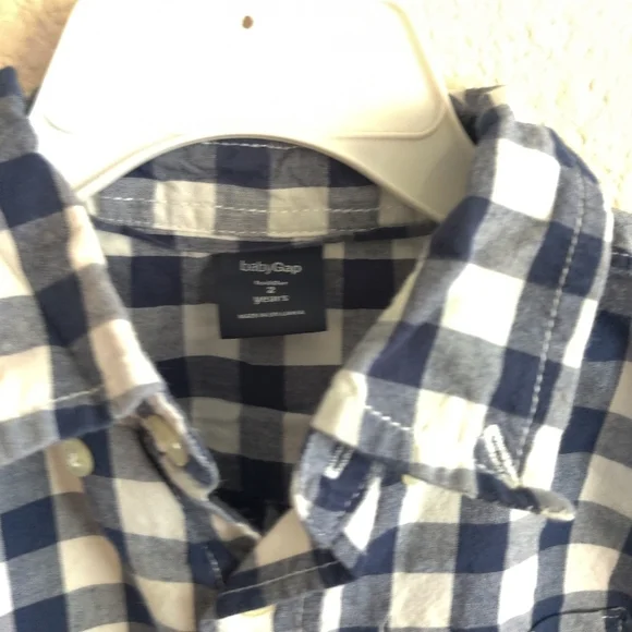 GAP Baby Toddler Boy Dress Shirt - Picture 2 of 7